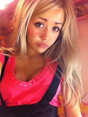 Проститутка Лёлик 21 год, у метро Петроградская  +7(981)294-39-94