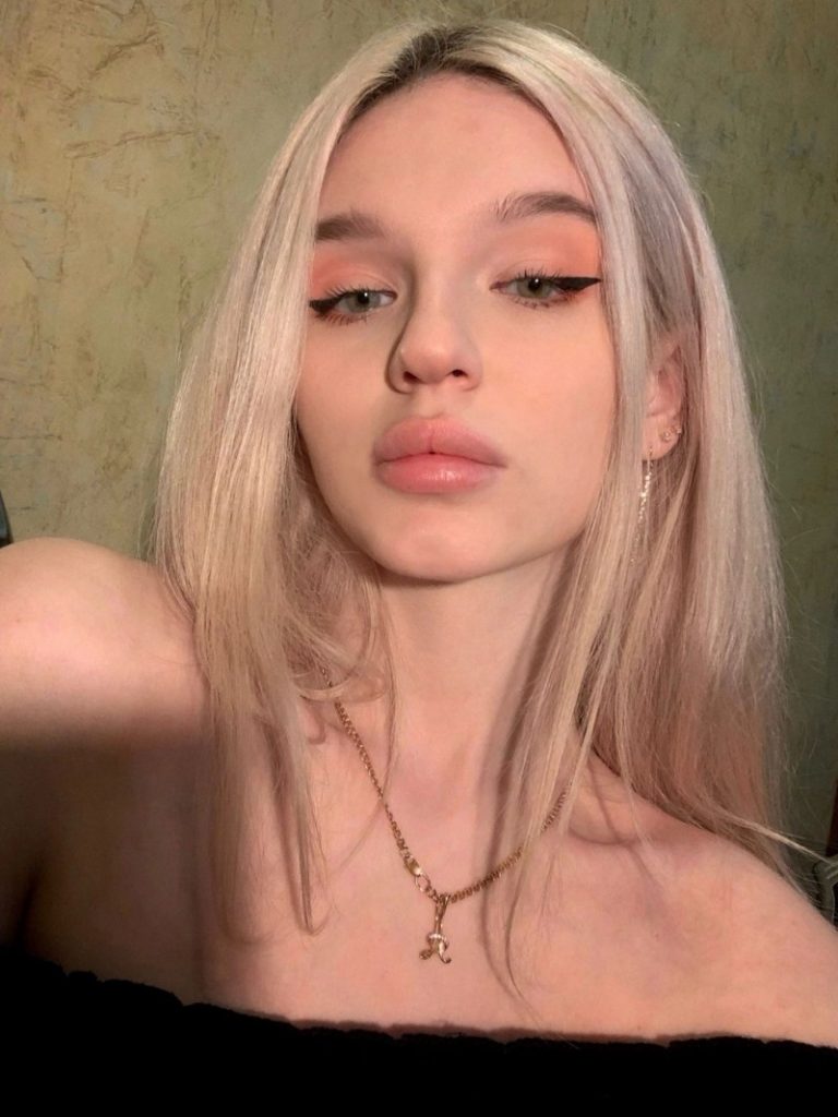 Проститутка Алла 22 года, у метро Проспект Славы  +79811363384