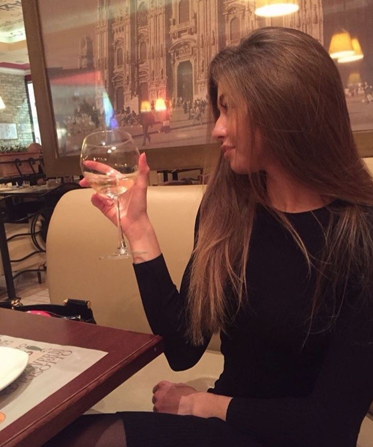 Проститутка Влада 20 лет, у метро Купчино  +79811554285