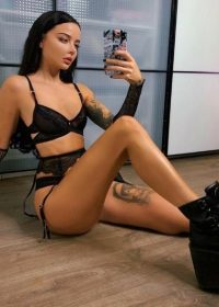 Проститутка Алина +7(981)136-33-84 Санкт-Петербург